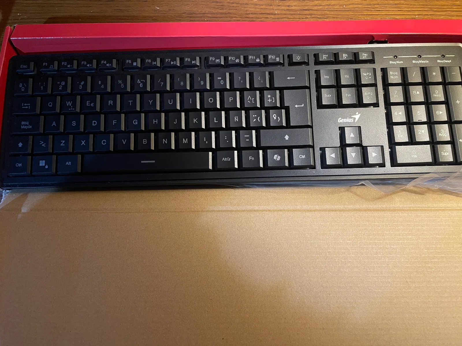 Teclado Genius SlimStar 820 retroiluminado negro, foto 4